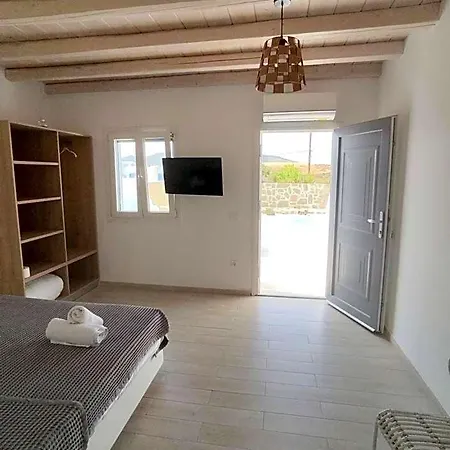 Ftelia Breeze * Mykonos Town